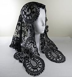 Spanish Medallion Mantilla - Black